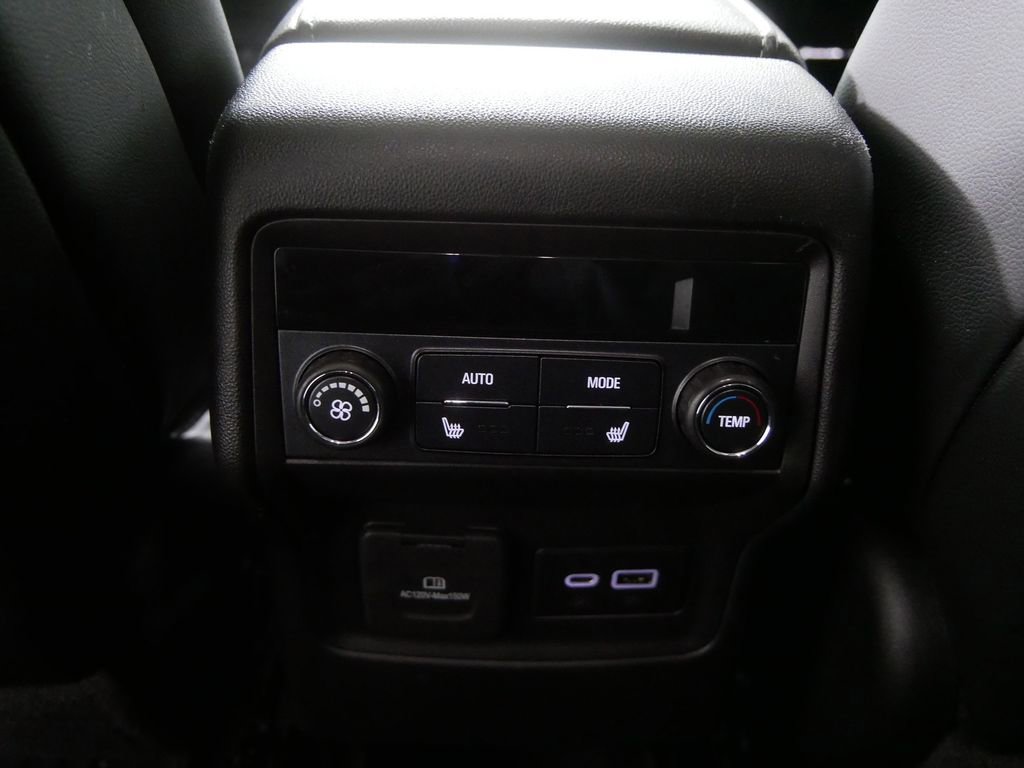 Used 2022 GMC Acadia Denali w/ Denali Ultimate Package image 20