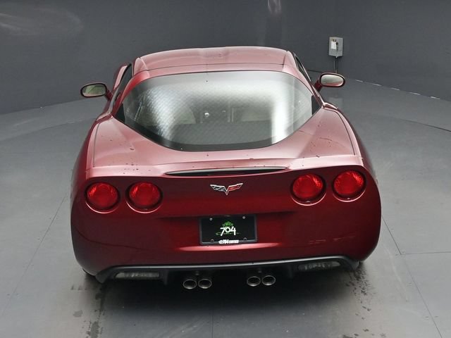 Used 2007 Chevrolet Corvette Coupe w/ Preferred Equipment Group RWD image 23