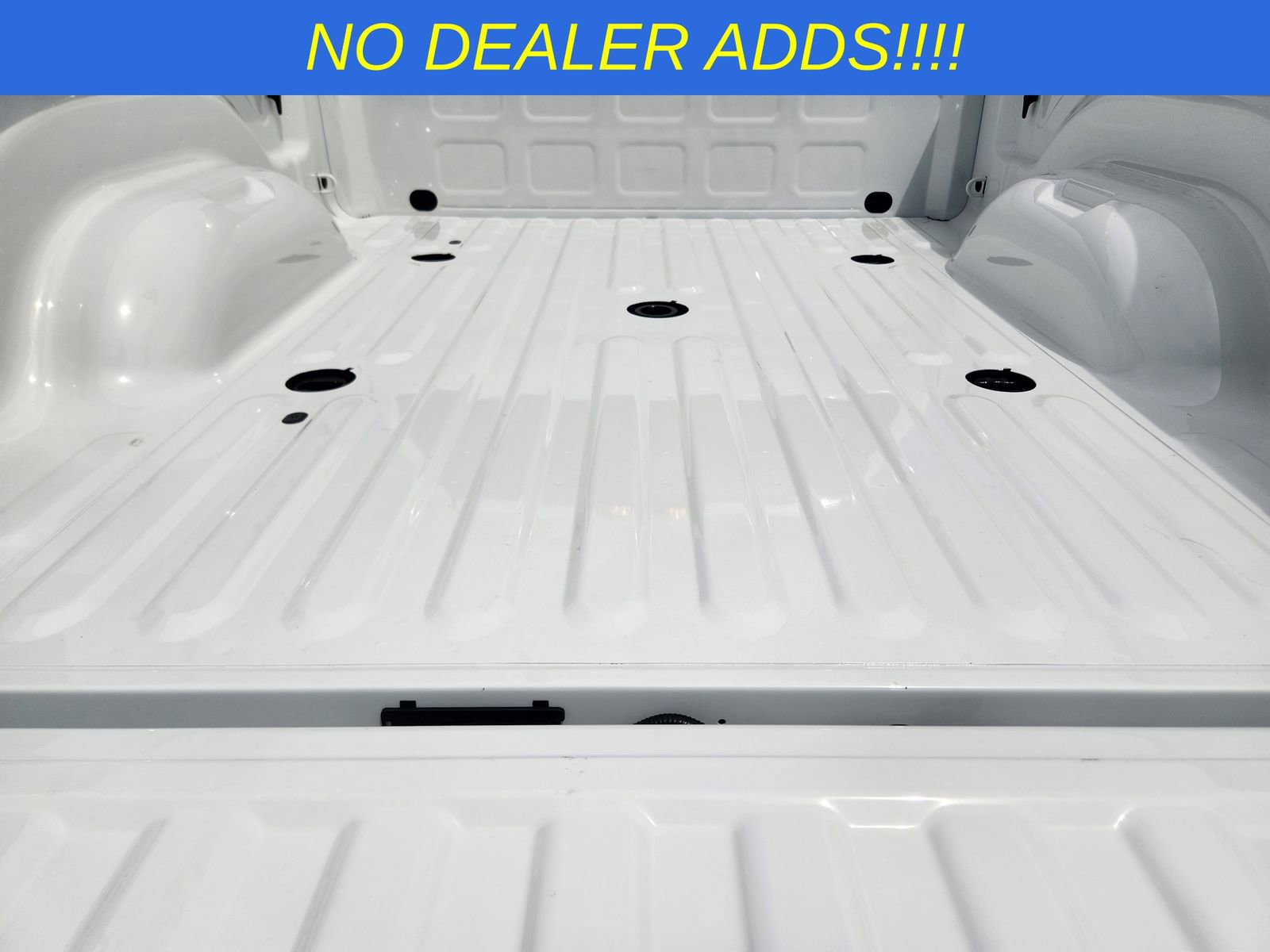 New 2026 RAM 2500 Tradesman w/ Chrome Appearance Group AWD/4WD image 27