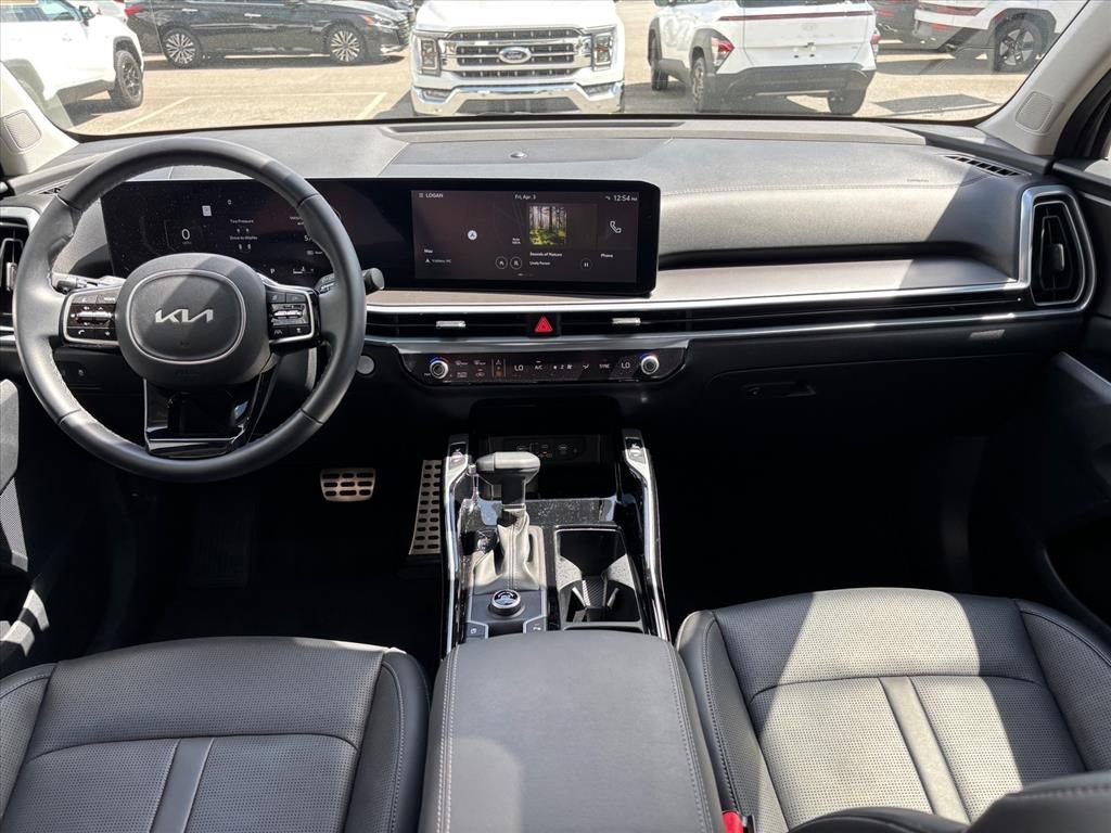 Used 2024 Kia Sorento SX image 4