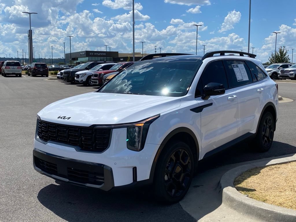 Certified 2025 Kia Sorento X-Line EX AWD/4WD image 3