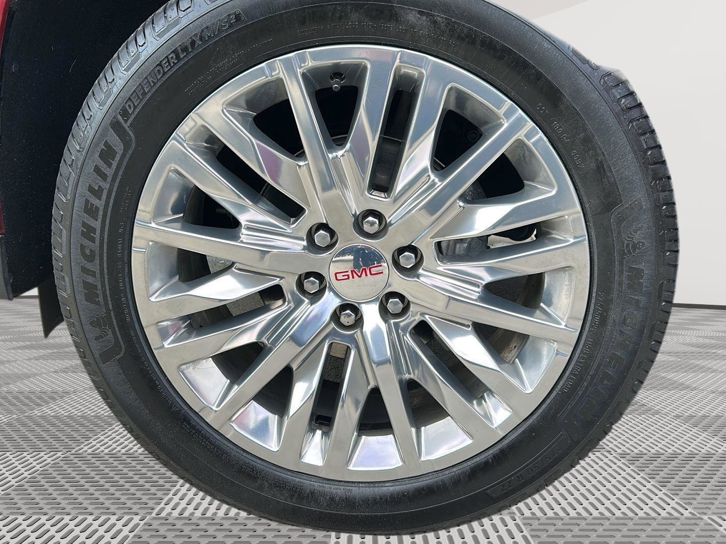 Used 2023 GMC Yukon XL SLT image 28