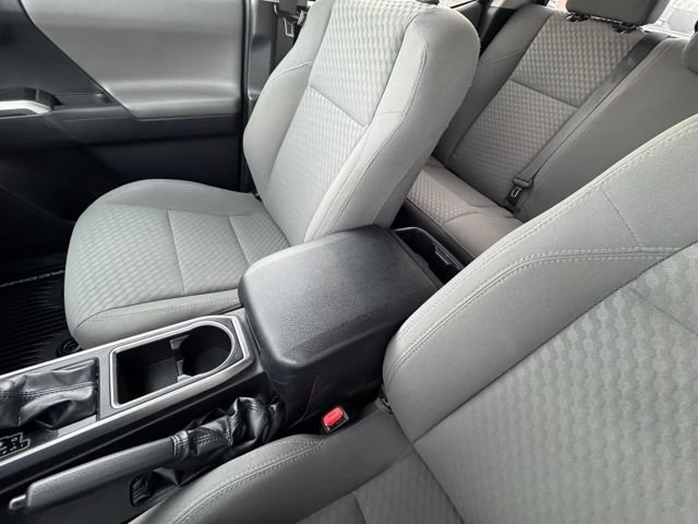 Used 2020 Toyota Tacoma SR5 image 21