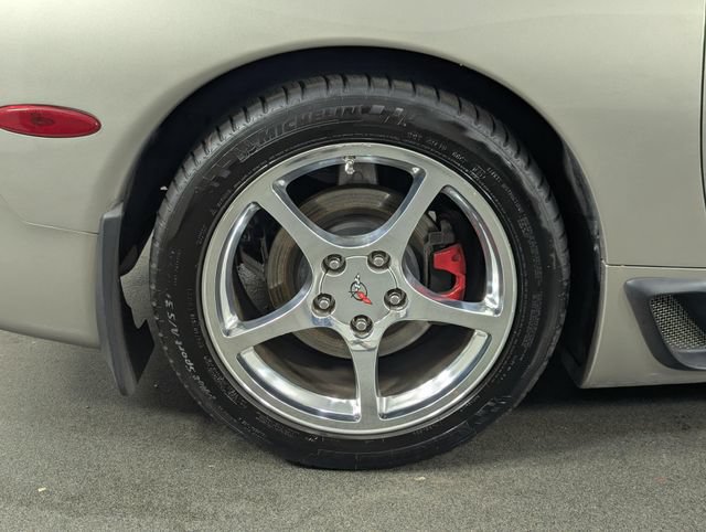 Used 1999 Chevrolet Corvette Coupe w/ Memory Pkg RWD image 13