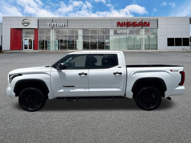 Used 2022 Toyota Tundra SR5 AWD/4WD image 4