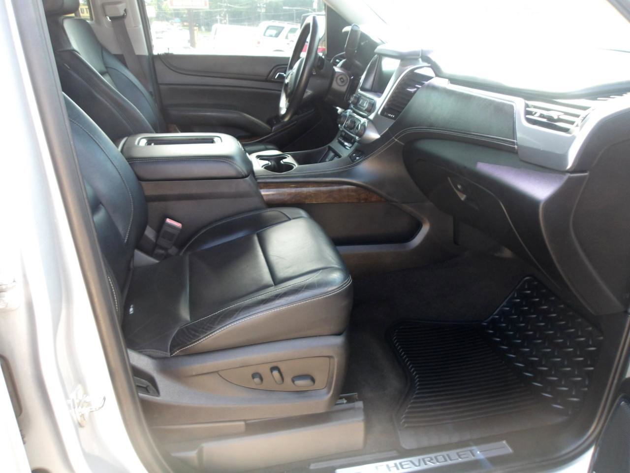 Used 2017 Chevrolet Tahoe LT RWD image 10