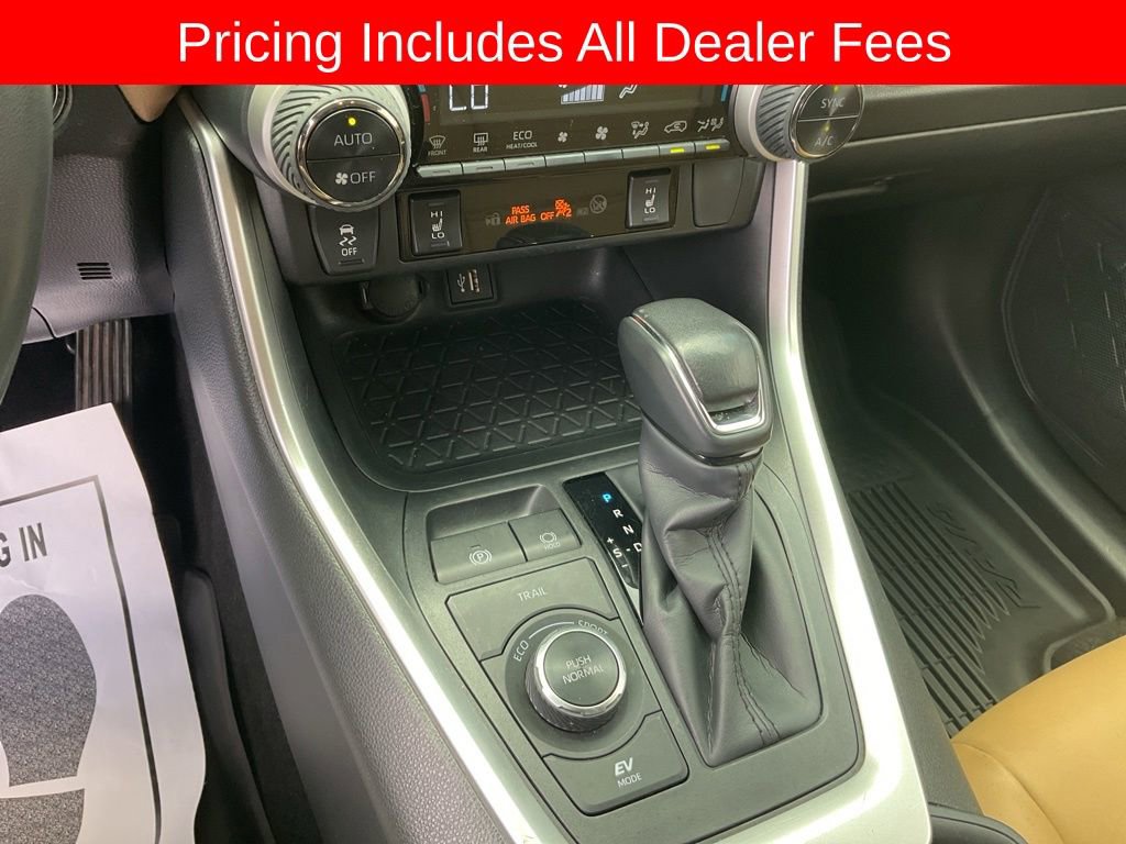 Used 2023 Toyota RAV4 XLE Premium AWD/4WD image 11