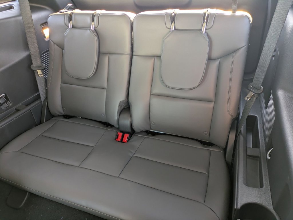 New 2026 Ford Explorer Active w/ Active Comfort Package AWD/4WD image 19