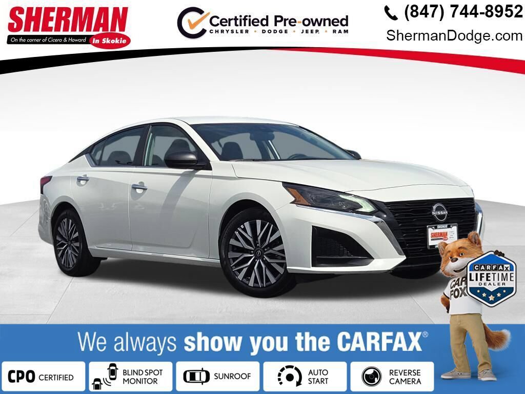 Used 2025 Nissan Altima 2.5 SV FWD image 1