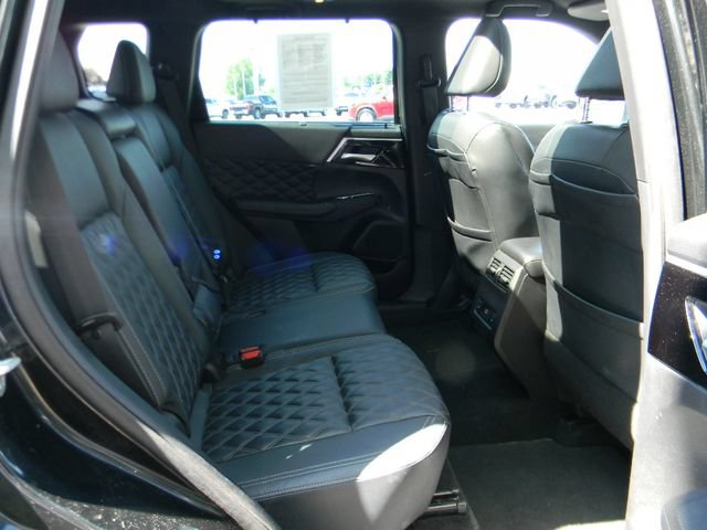 Used 2023 Mitsubishi Outlander SEL Black Edition AWD/4WD image 25