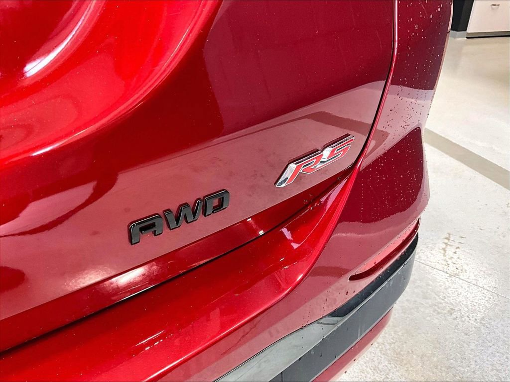 Used 2023 Chevrolet Equinox RS w/ LPO, Cargo Package image 27