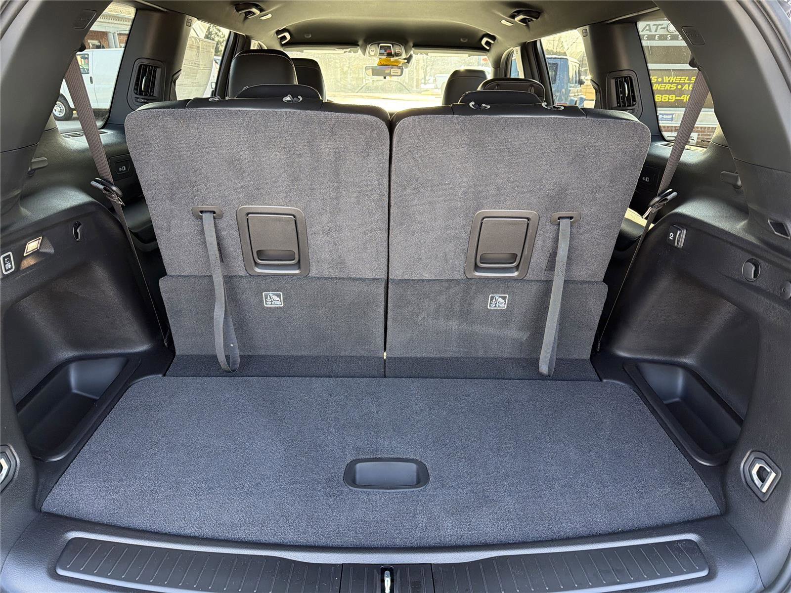 New 2025 Jeep Grand Cherokee L Limited w/ Black Appearance Package image 19