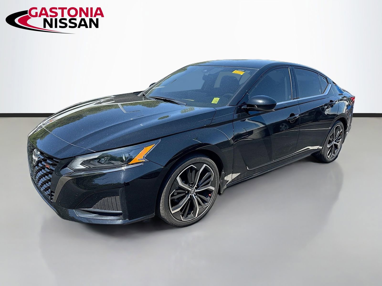 Used 2024 Nissan Altima 2.5 SR w/ SR Premium Package FWD image 34