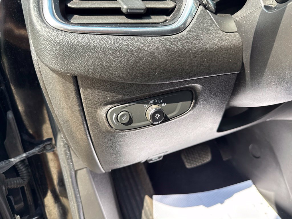 Used 2020 Chevrolet Equinox LT w/ LPO, Floor Liner Package FWD image 26