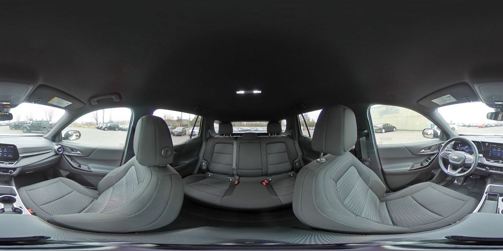 Used 2025 Chevrolet Equinox LT image 42