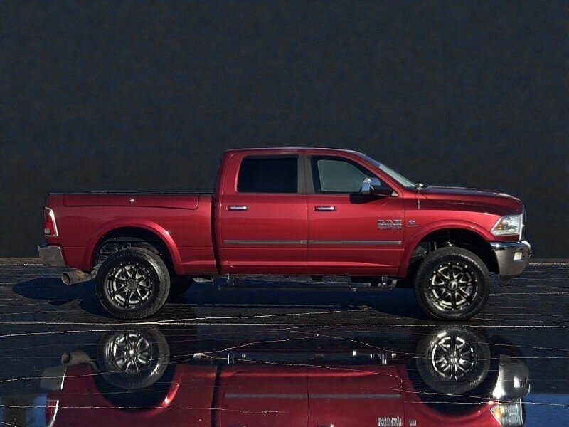 Used 2015 RAM 2500 Laramie w/ Convenience Group AWD/4WD image 3