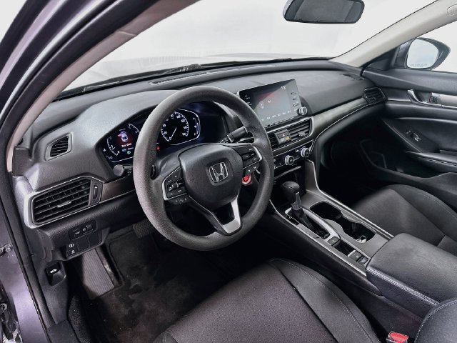 Used 2018 Honda Accord LX image 17