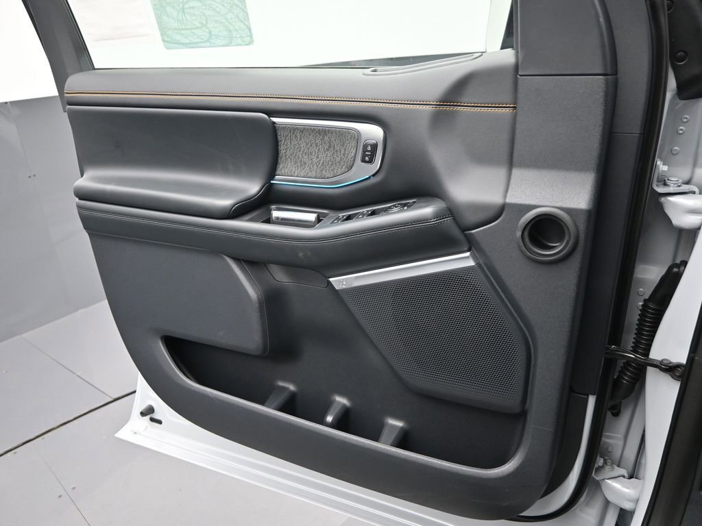 New 2026 Ford Expedition Tremor image 16