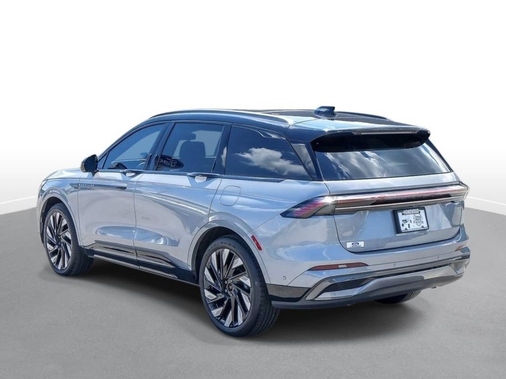 Used 2024 Lincoln Nautilus Reserve w/ Equipment Group 202A AWD/4WD image 6