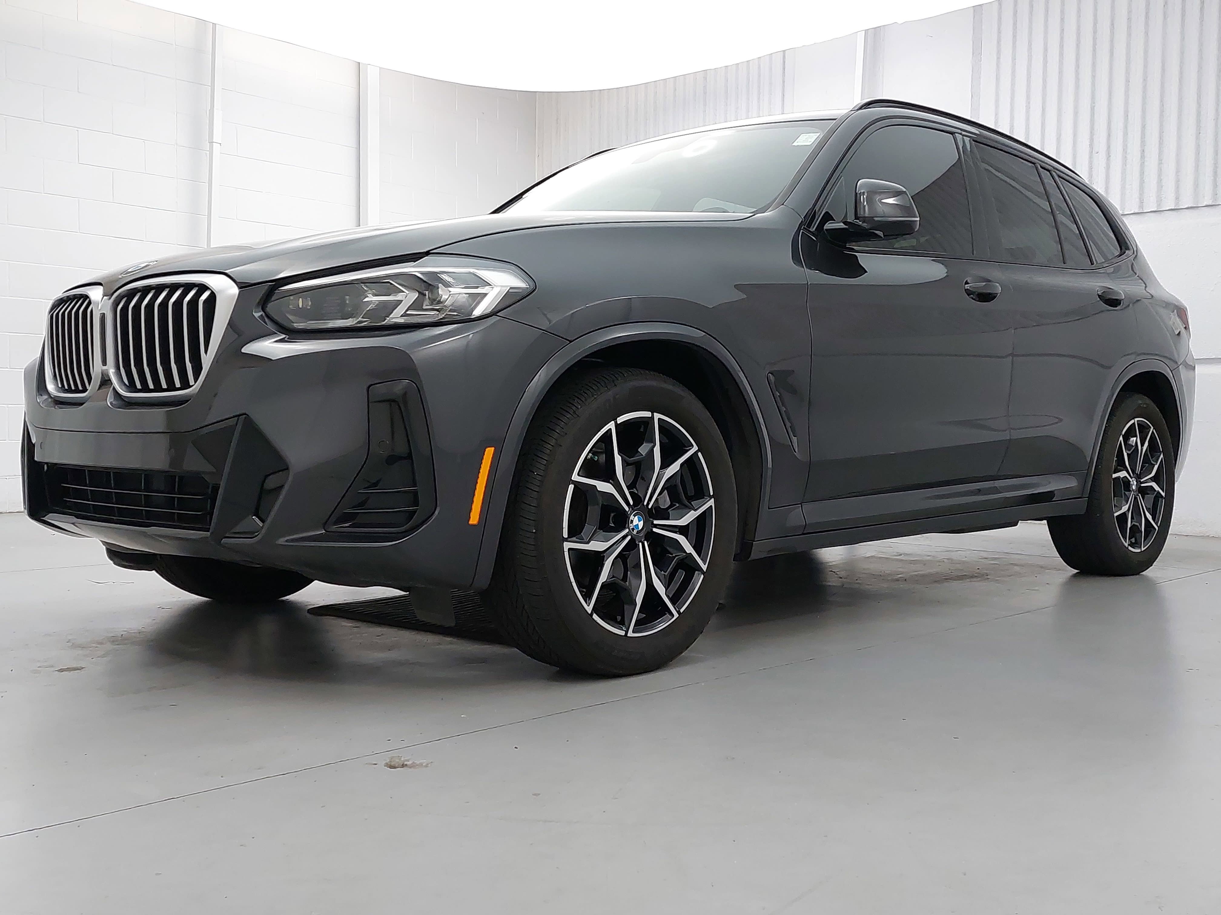 Used 2022 BMW X3 sDrive30i w/ M Sport Package 2 RWD video 1
