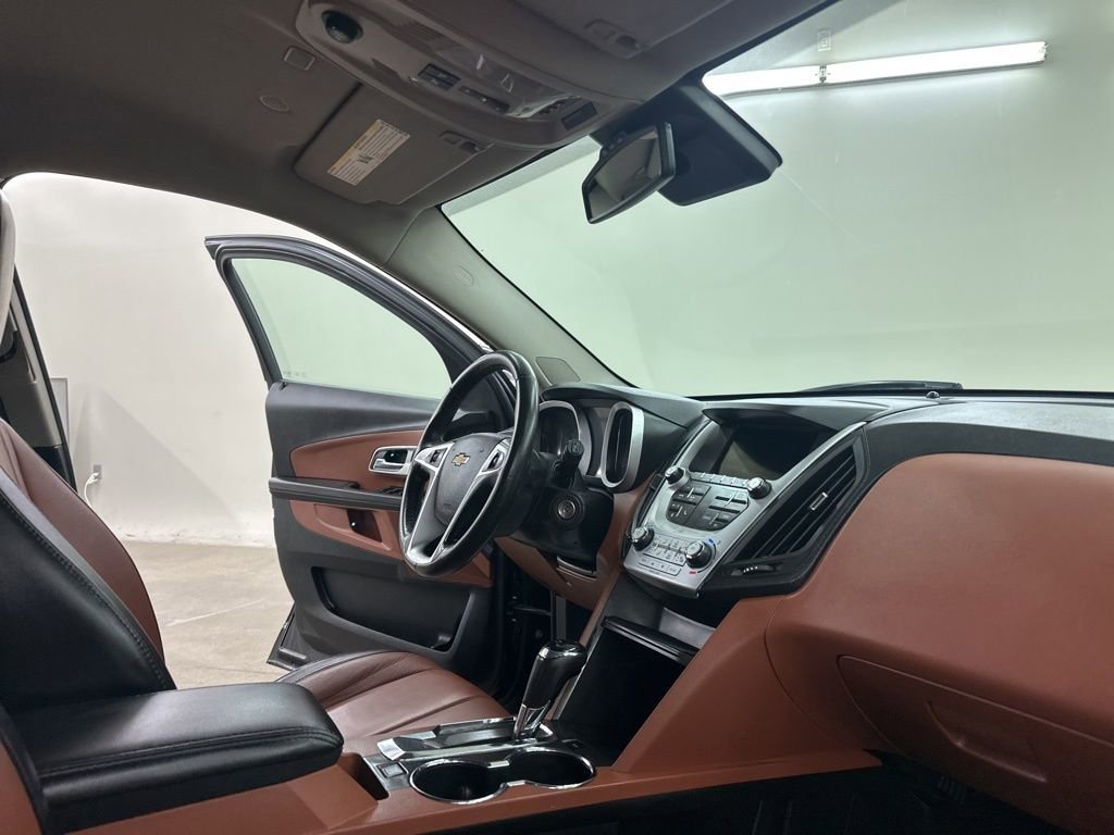 Used 2017 Chevrolet Equinox Premier w/ Enhanced Convenience Package image 18