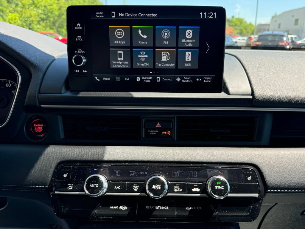 Used 2025 Honda Pilot EX-L image 31