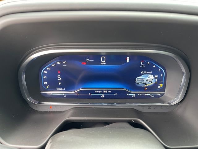 Used 2024 Chevrolet Suburban Z71 w/ Z71 Off-Road Package image 35