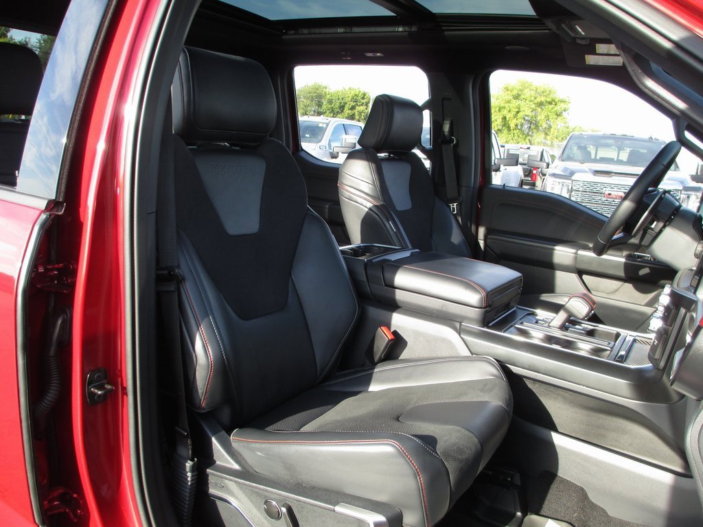 Used 2025 Ford F150 Raptor image 21