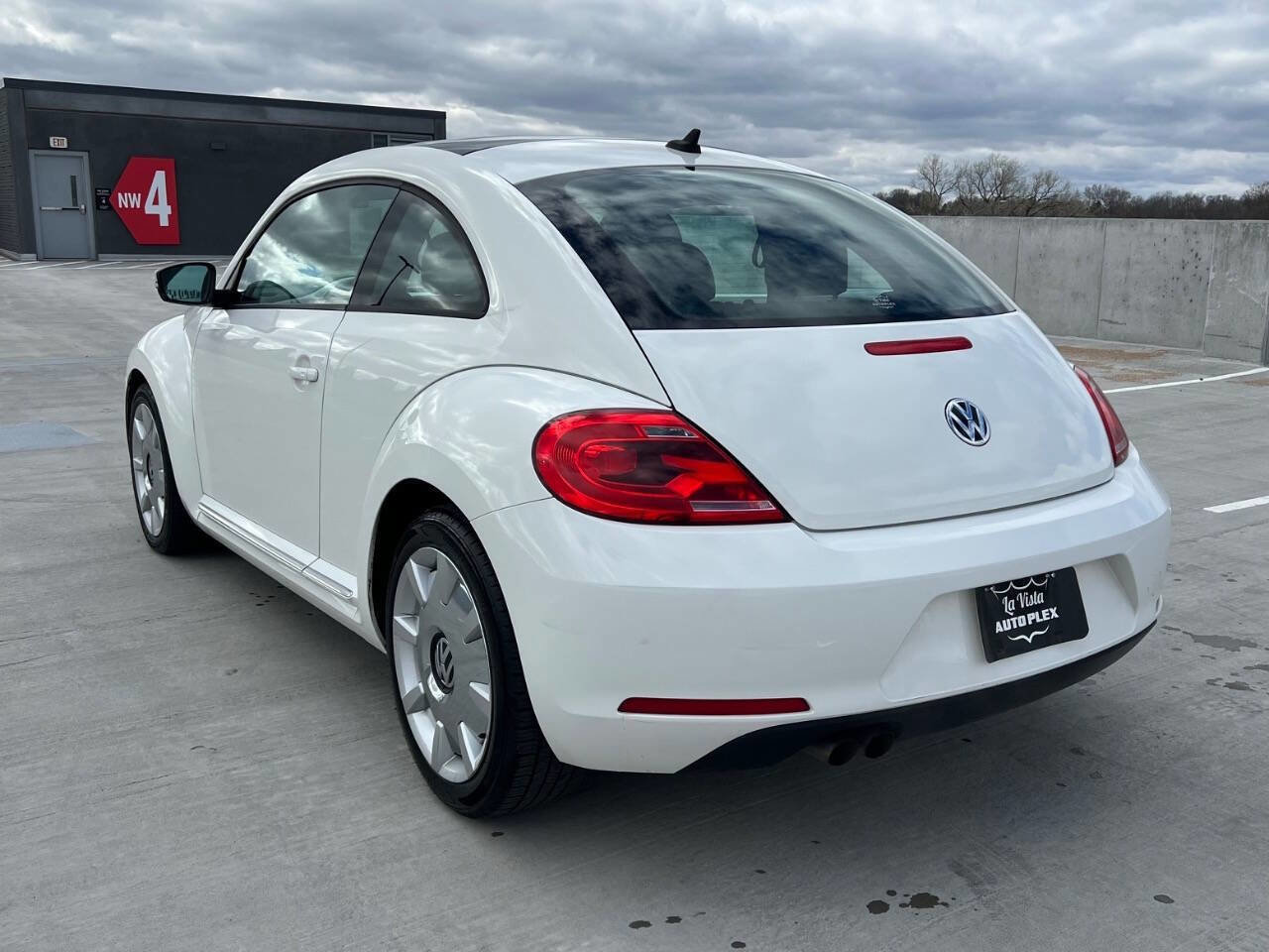 Used 2013 Volkswagen Beetle 2.5 image 10