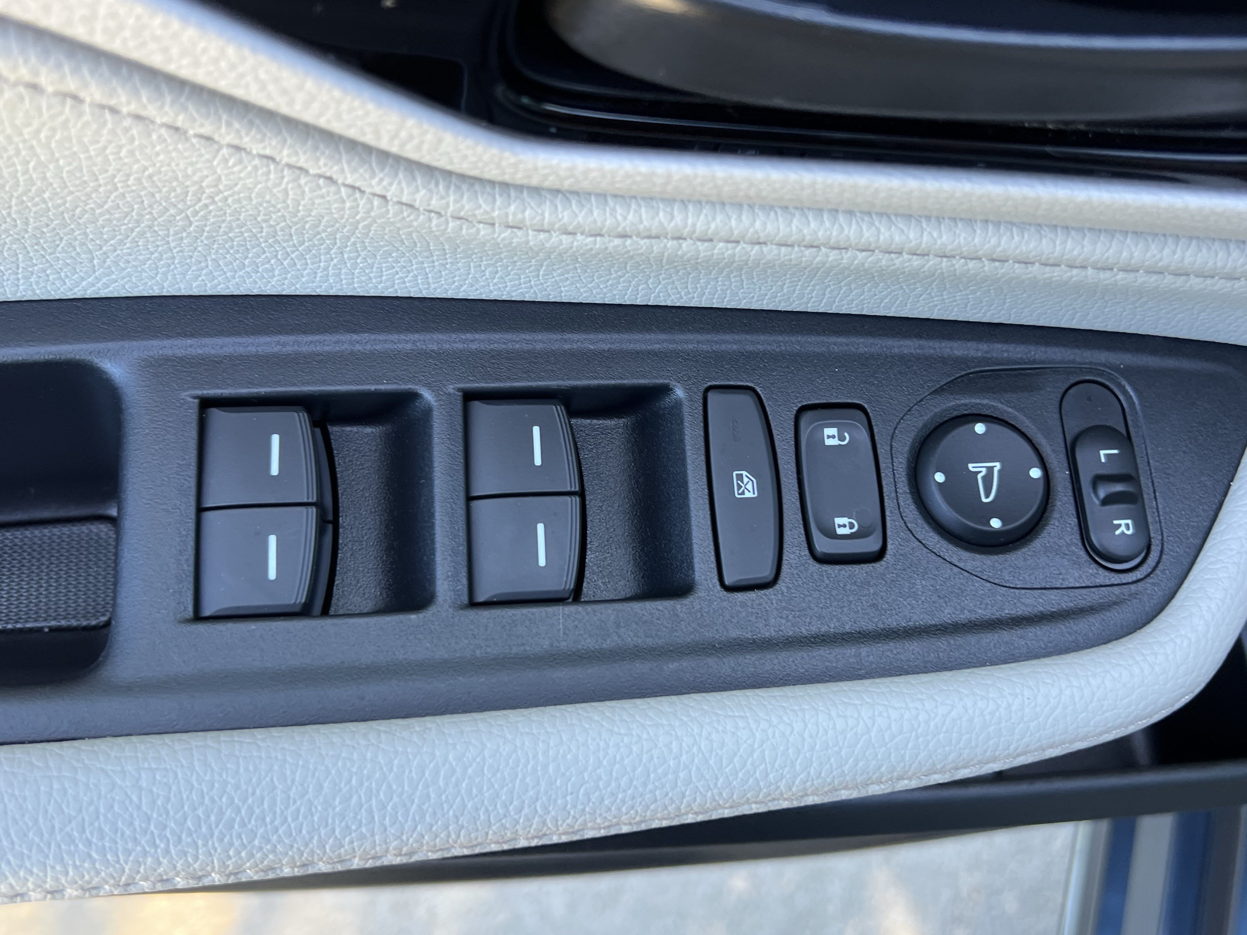 Used 2025 Honda Odyssey Touring image 15