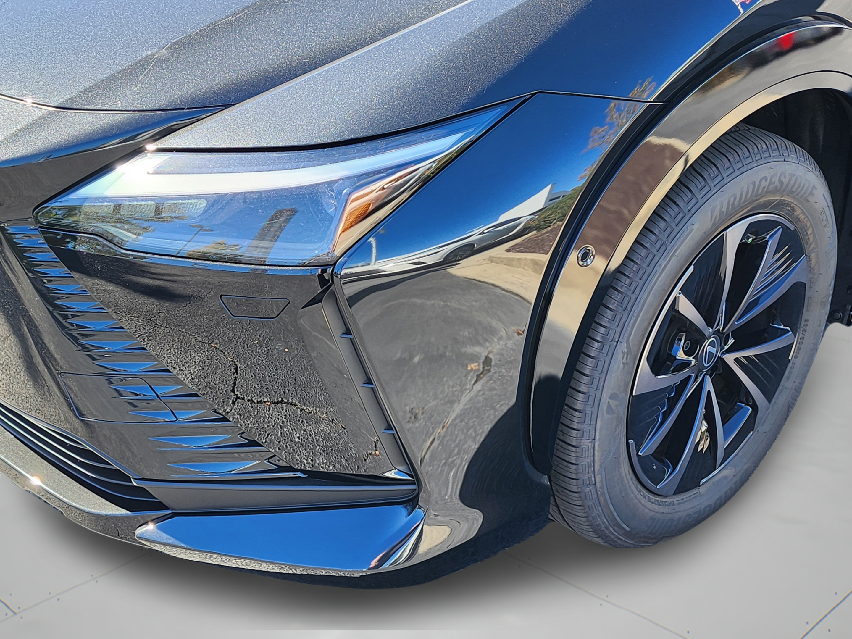 New 2026 Lexus RZ 350e 2WD w/ Convenience Package image 9