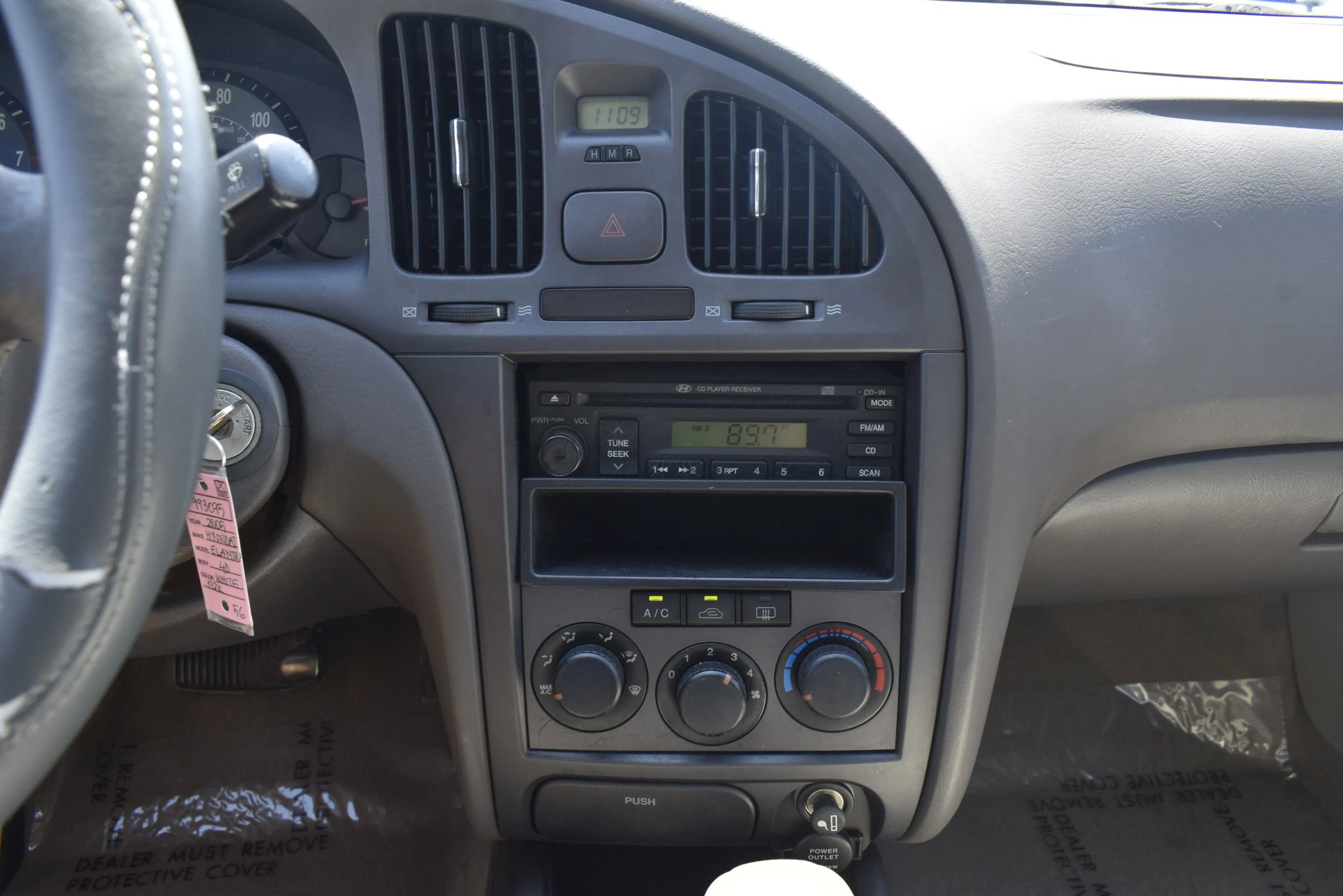 Used 2005 Hyundai Elantra GLS FWD image 15