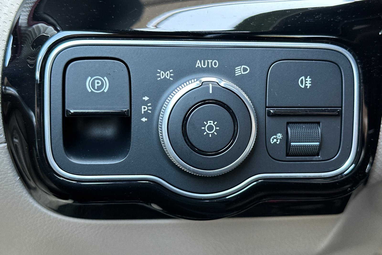 Certified 2025 Mercedes-Benz CLA 250 image 31