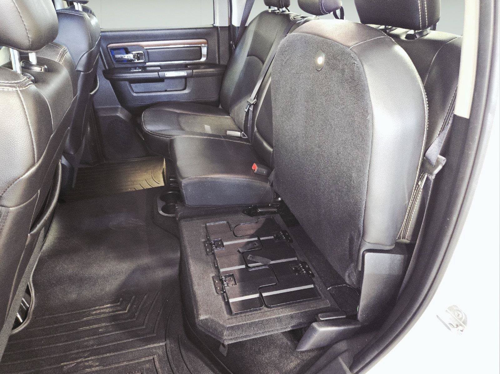 Used 2016 RAM 1500 Laramie w/ Convenience Group AWD/4WD image 45