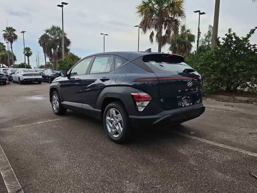 New 2027 Hyundai Kona SE FWD image 4