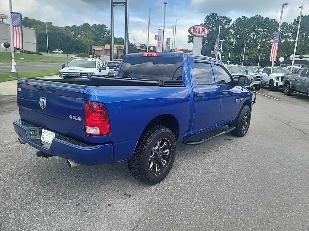 Used 2017 RAM 1500 Express AWD/4WD image 7