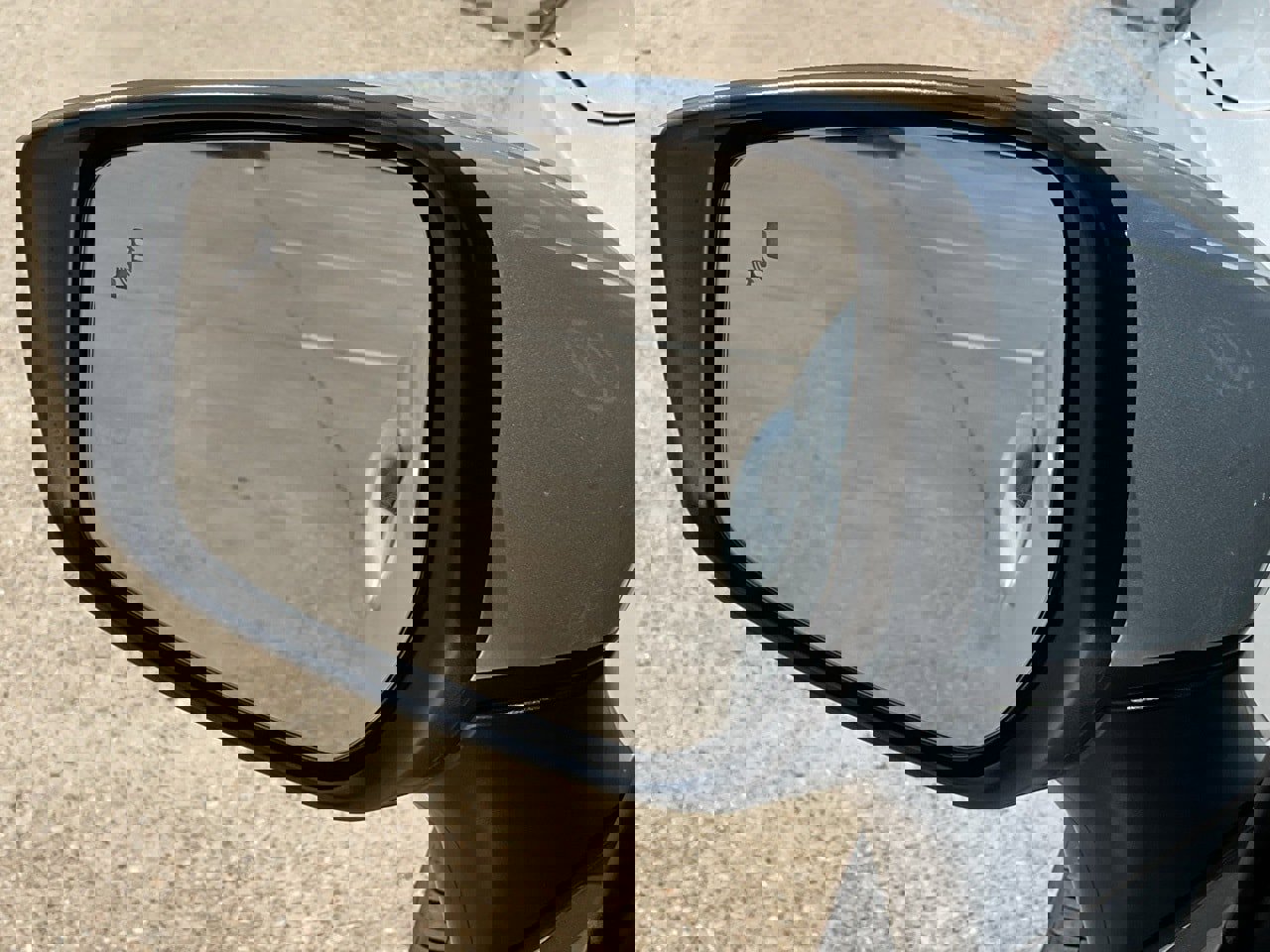 New 2025 Nissan Versa SV w/ Trunk Package image 10