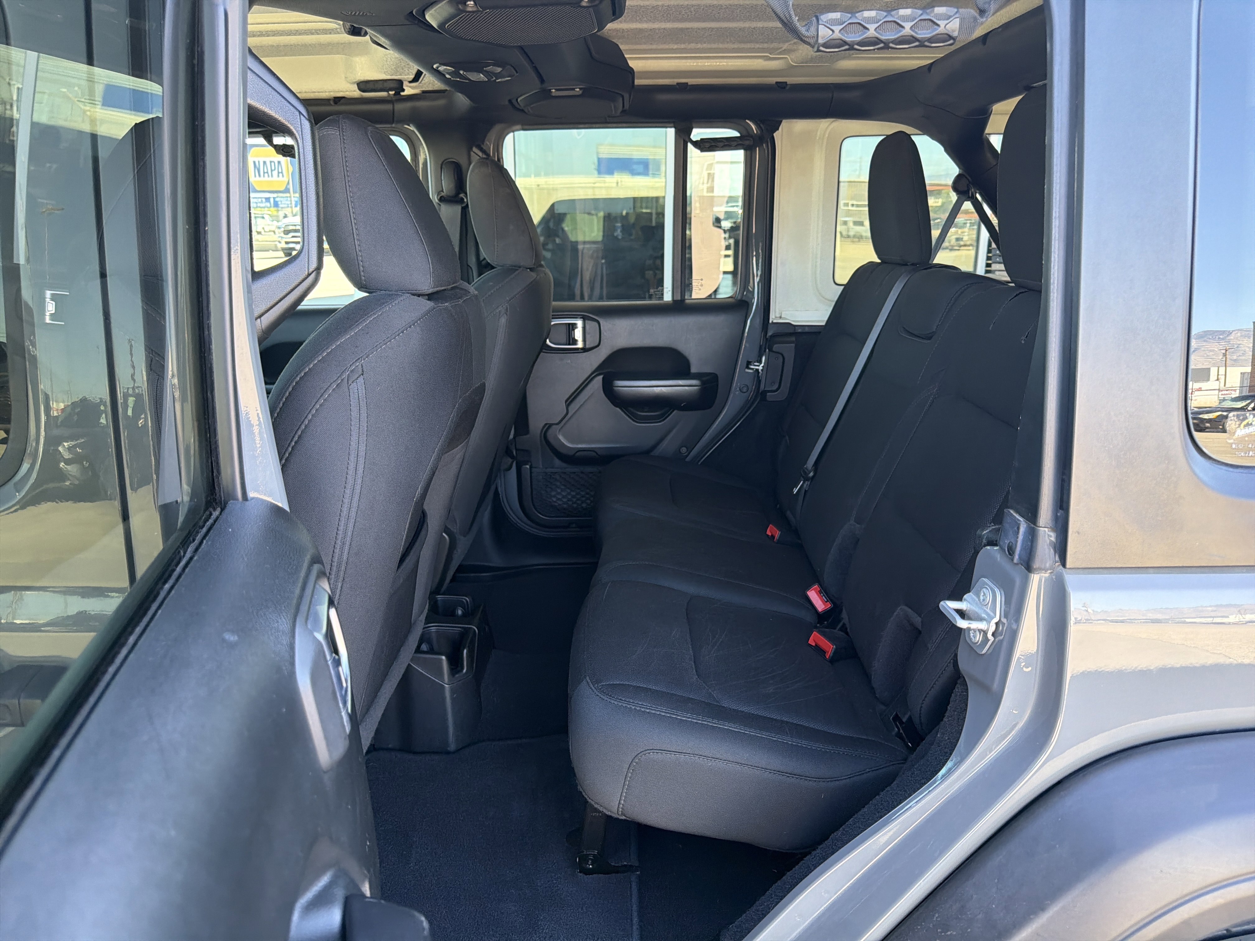 Used 2020 Jeep Wrangler Unlimited Sport S image 9