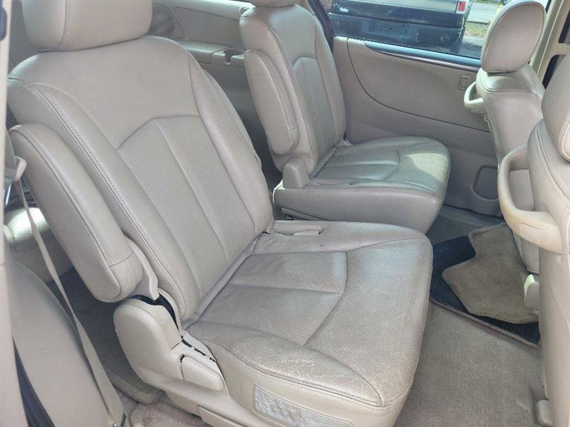 Used 2004 MAZDA MPV ES image 11