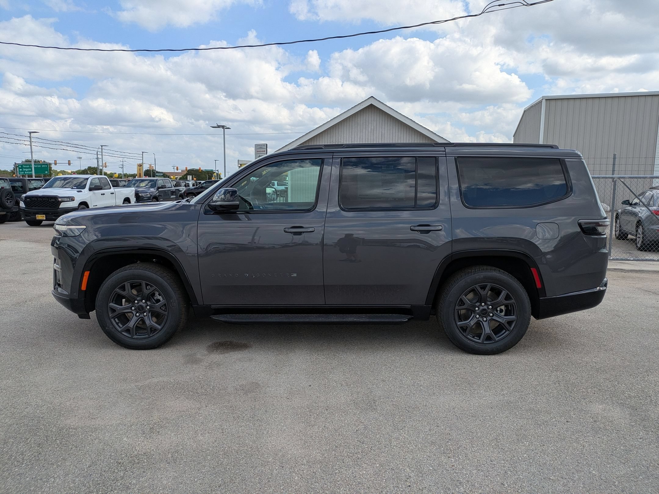 New 2026 Jeep Grand Wagoneer Limited AWD/4WD image 6