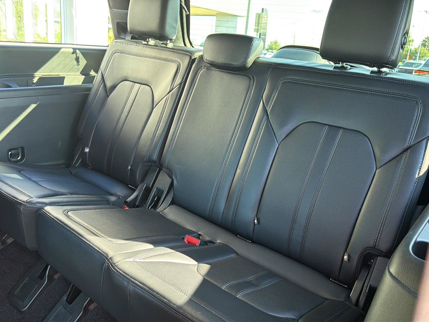 Used 2021 Ford Expedition Limited RWD image 13