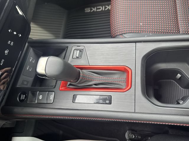 New 2026 Nissan Kicks SR FWD image 23