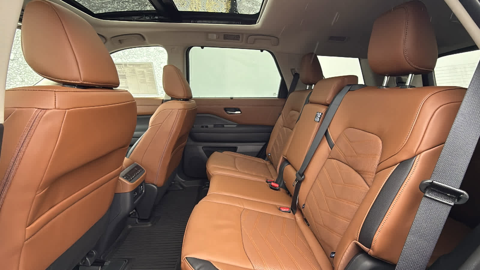 New 2025 Nissan Pathfinder Platinum w/ Cargo Package image 22