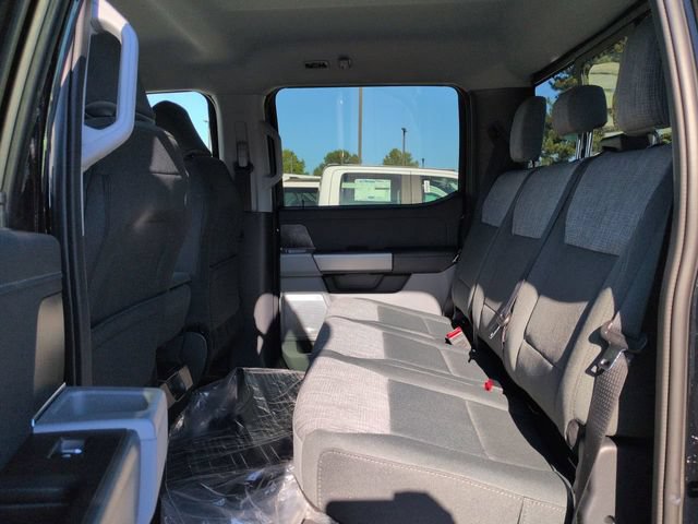 New 2026 Ford F350 XLT w/ XLT Premium Package AWD/4WD image 13