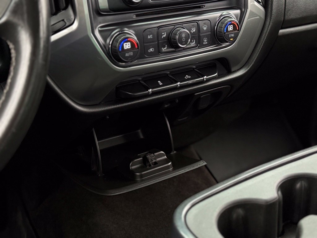 Used 2015 Chevrolet Silverado 1500 LT w/ LT Convenience Package AWD/4WD image 21