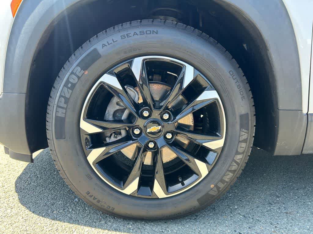 Used 2021 Chevrolet TrailBlazer LT w/ Convenience Package image 8