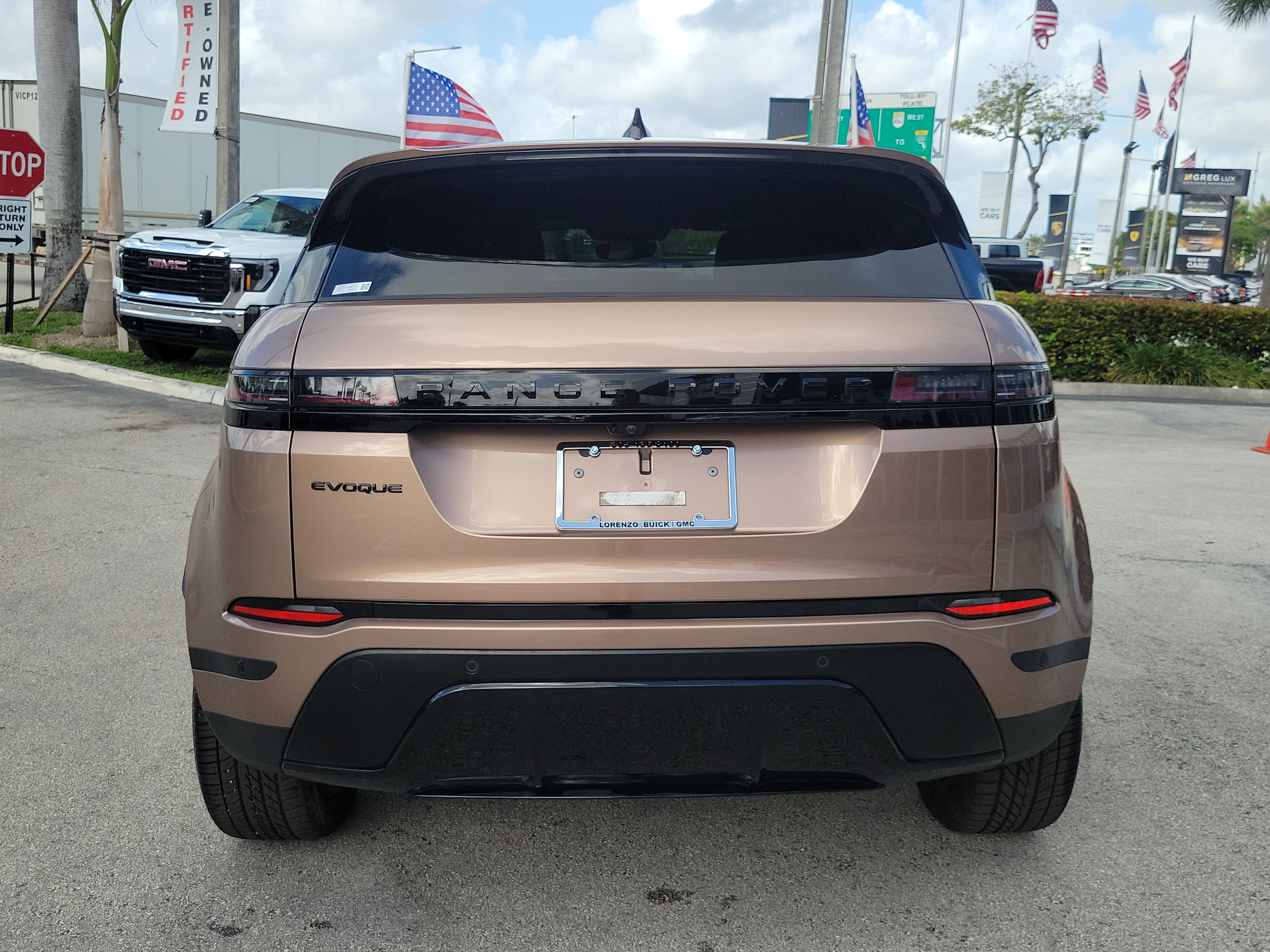 Used 2026 Land Rover Range Rover Evoque S AWD/4WD image 6
