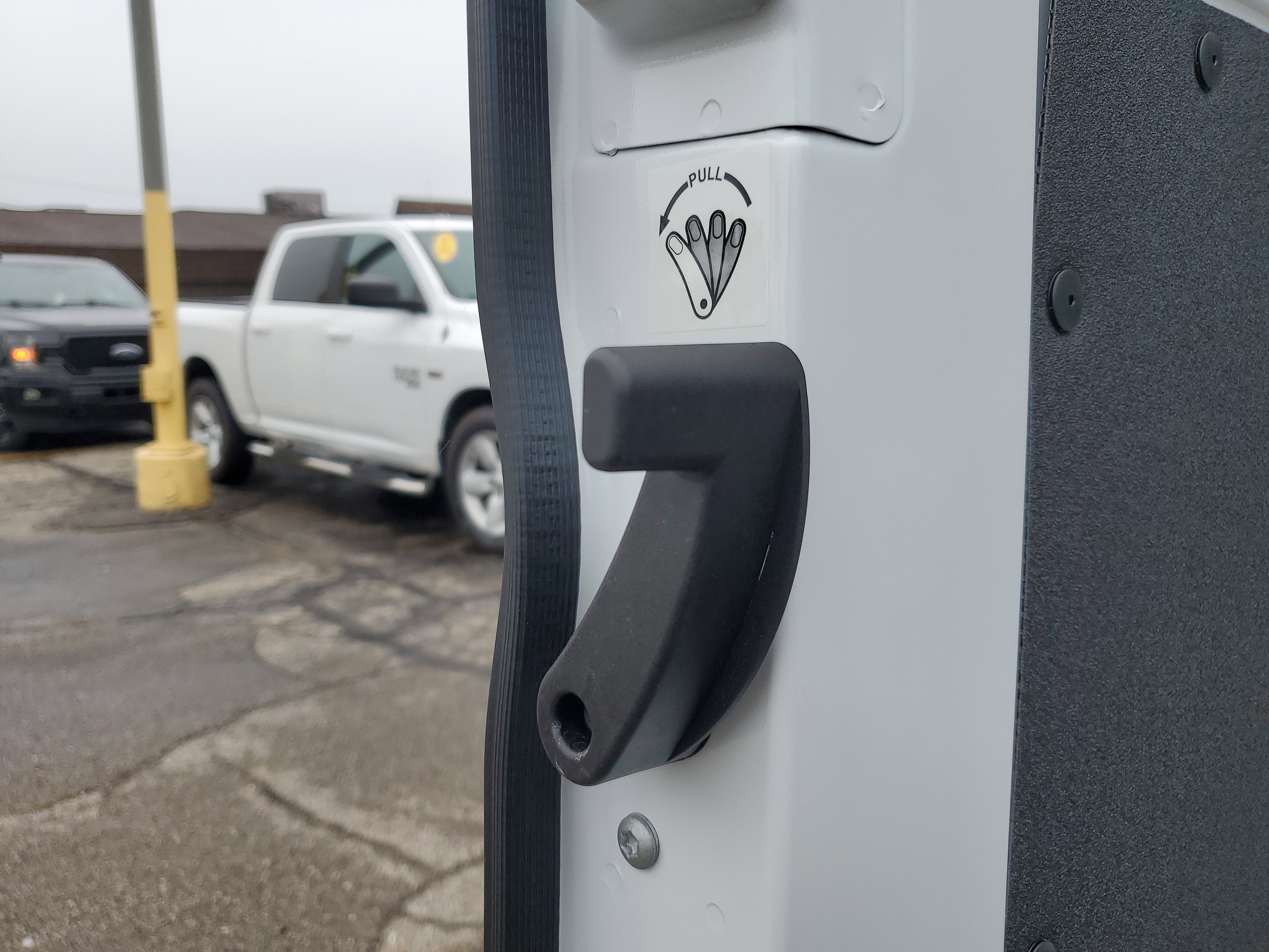 Used 2025 RAM ProMaster 2500 w/ Convenience Group image 25