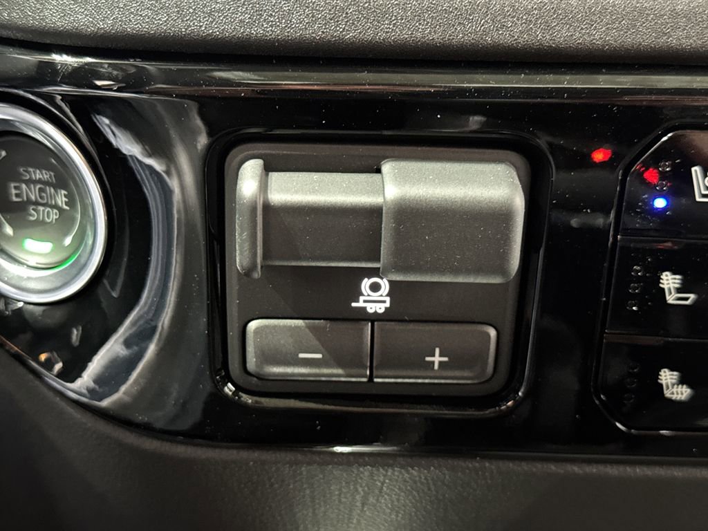 New 2026 GMC Sierra 1500 SLT w/ SLT Premium Package image 41