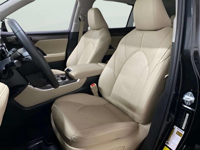 Used 2024 Toyota Highlander Limited AWD/4WD image 57